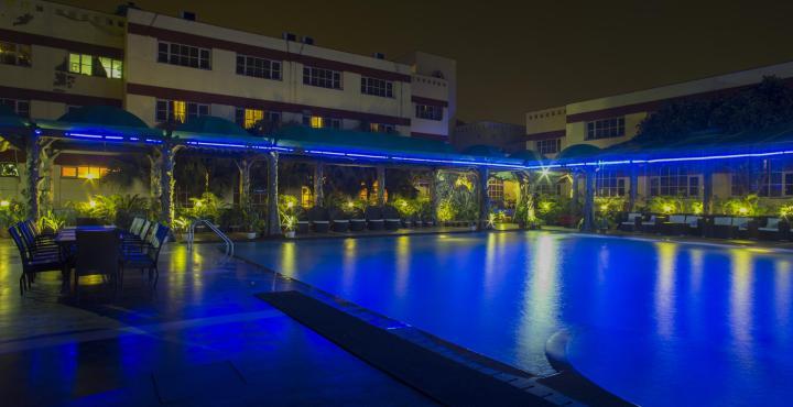 אגרה Hotel Yamuna View מראה חיצוני תמונה