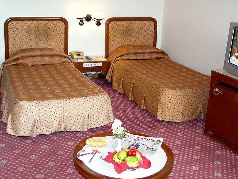 אגרה Hotel Yamuna View מראה חיצוני תמונה