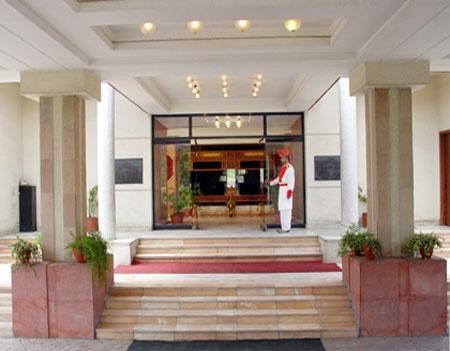 אגרה Hotel Yamuna View מראה חיצוני תמונה